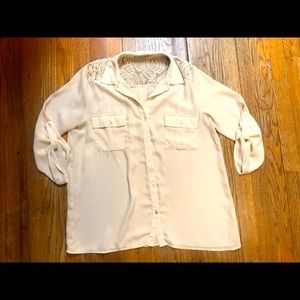 FOREVER 21 cream blouse